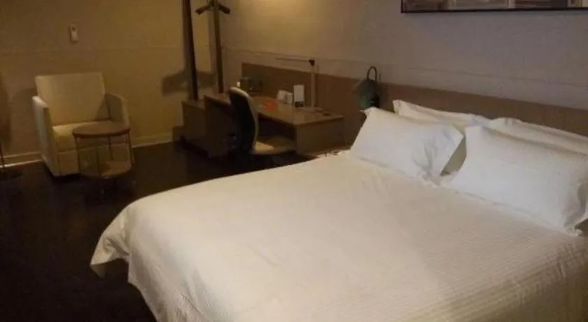 Bed in Jinjiang Inn Select Shanghai Expo Park Dezhou Road