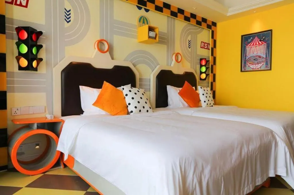 Bed in Mangrove Tree Resort World Qingdao