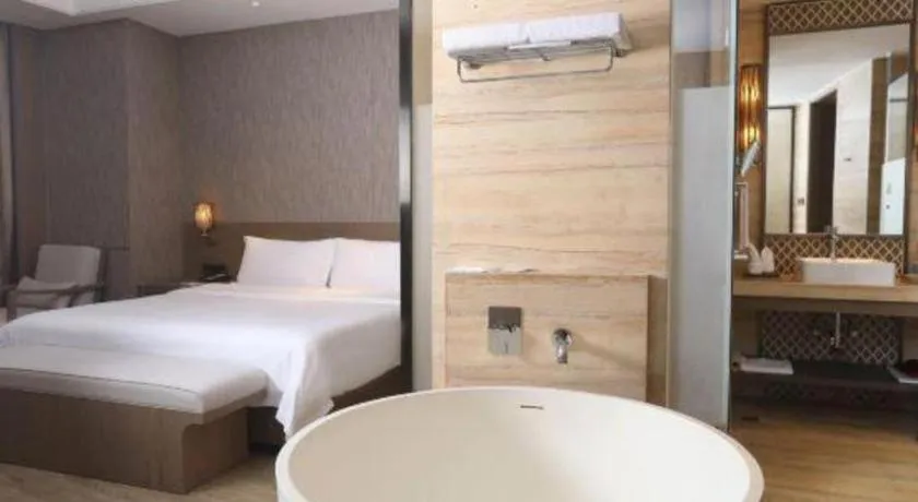 Bed in Mangrove Tree Resort World Qingdao