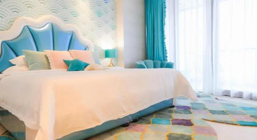 Bed in Mangrove Tree Resort World Qingdao