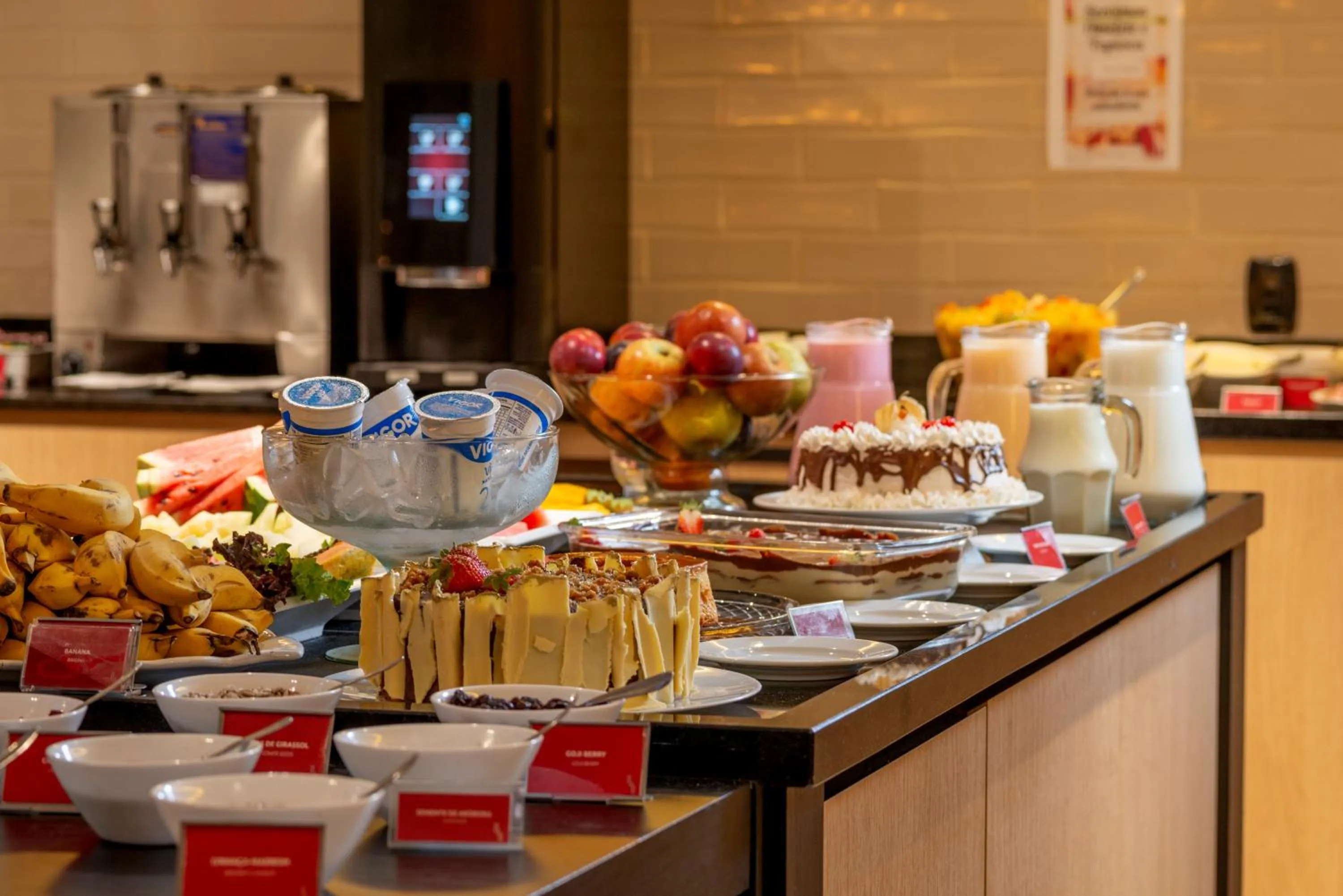 Breakfast in Hotel Laghetto Stilo Centro