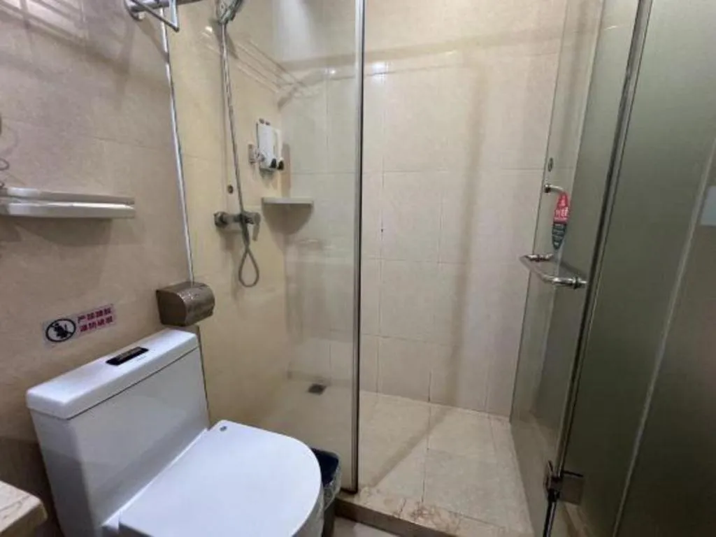 GreenTree Inn Shenzhen Guanggang Port Futian South Road Express Hotel