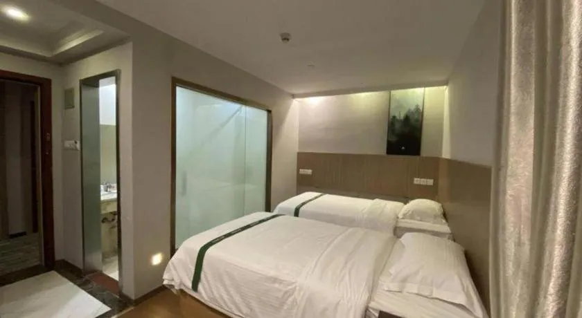 Bed in GreenTree Inn Shenzhen Guanggang Port Futian South Road Express Hotel