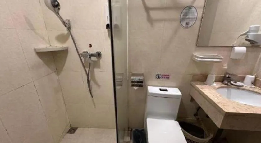 GreenTree Inn Shenzhen Guanggang Port Futian South Road Express Hotel