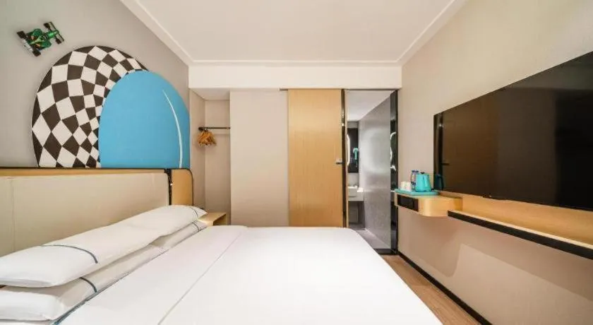 Bed in City Comfort Inn Guangzhou Tiyu West Road Metro Station