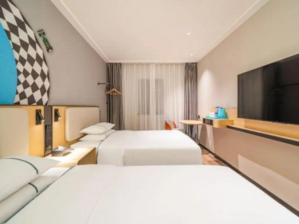 Bed in City Comfort Inn Guangzhou Tiyu West Road Metro Station