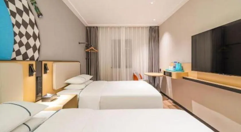 Bed in City Comfort Inn Guangzhou Tiyu West Road Metro Station