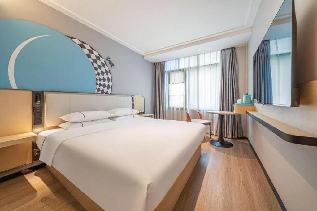 Bed in City Comfort Inn Guangzhou Tiyu West Road Metro Station