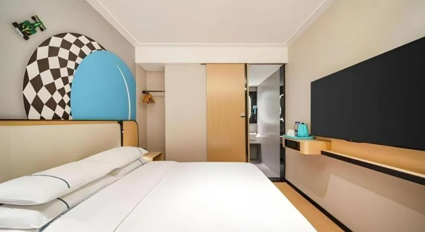 Bed in City Comfort Inn Guangzhou Tiyu West Road Metro Station