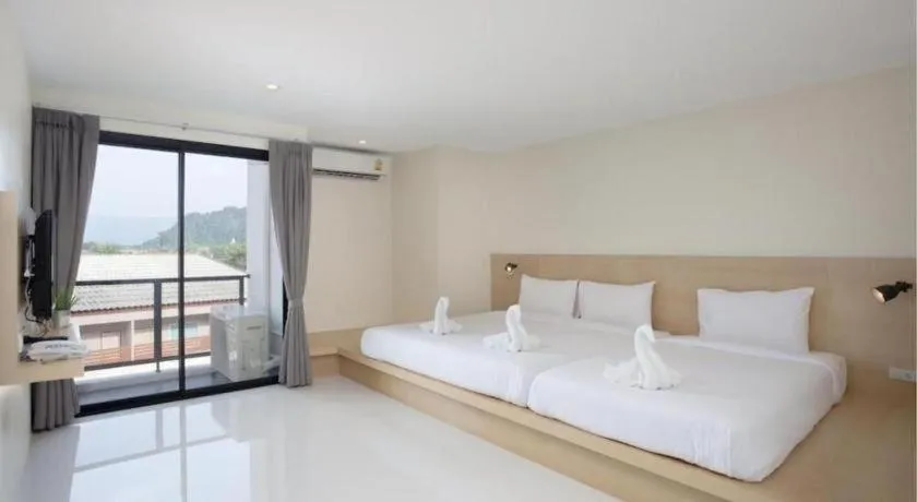 Bed in Le Park Hotel