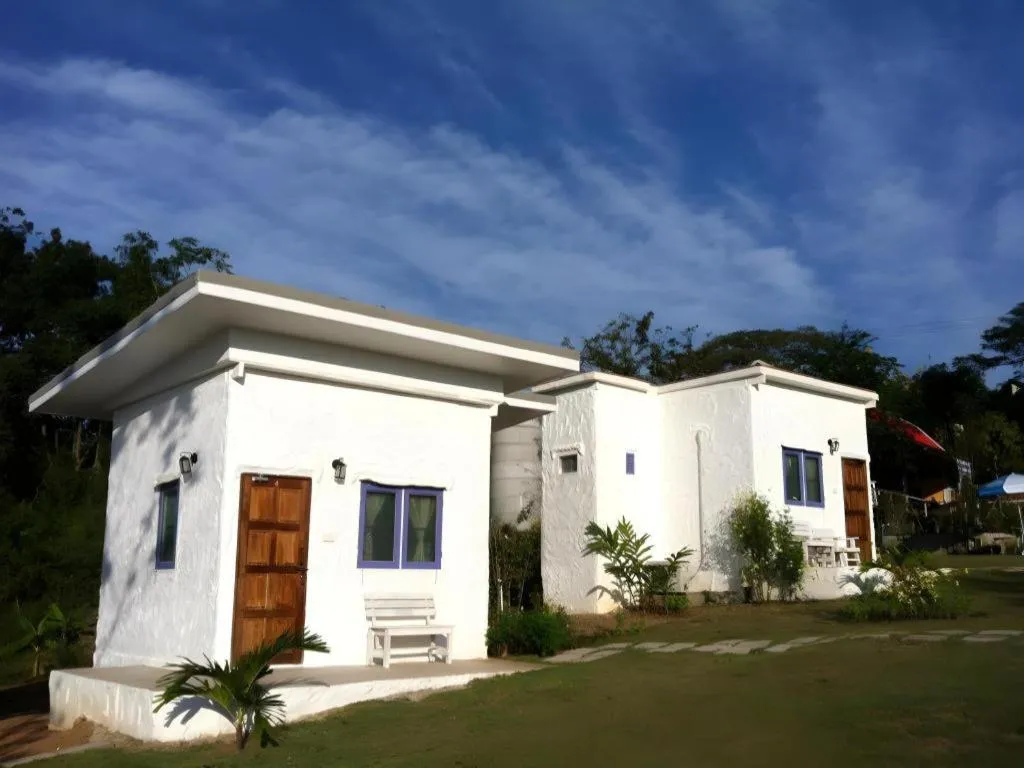 White Rock Resort Pakchong