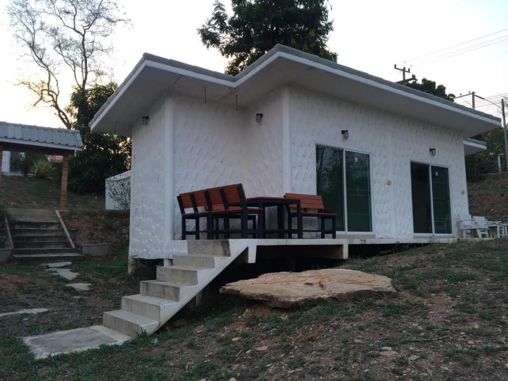 White Rock Resort Pakchong