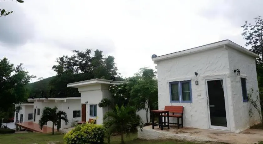 White Rock Resort Pakchong