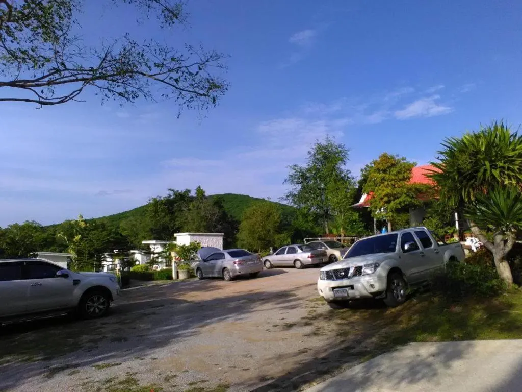 White Rock Resort Pakchong