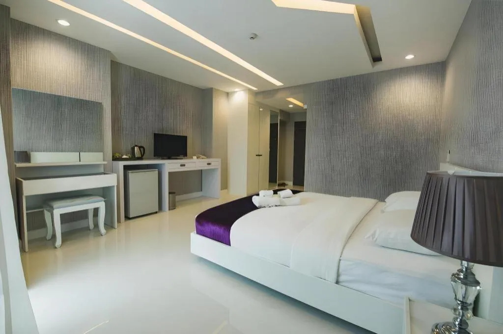 Bed in Phuglong Hotel