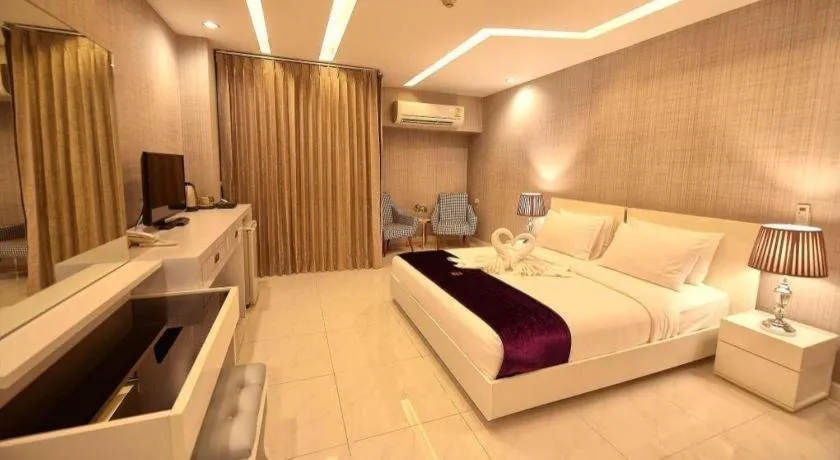 Bed in Phuglong Hotel