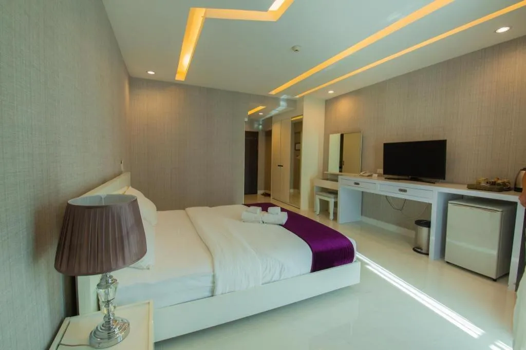 Bed in Phuglong Hotel