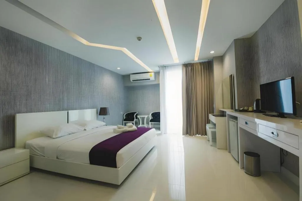 Bed in Phuglong Hotel