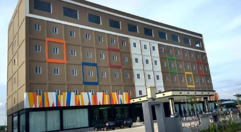 The Golden Bay Hotel Batam