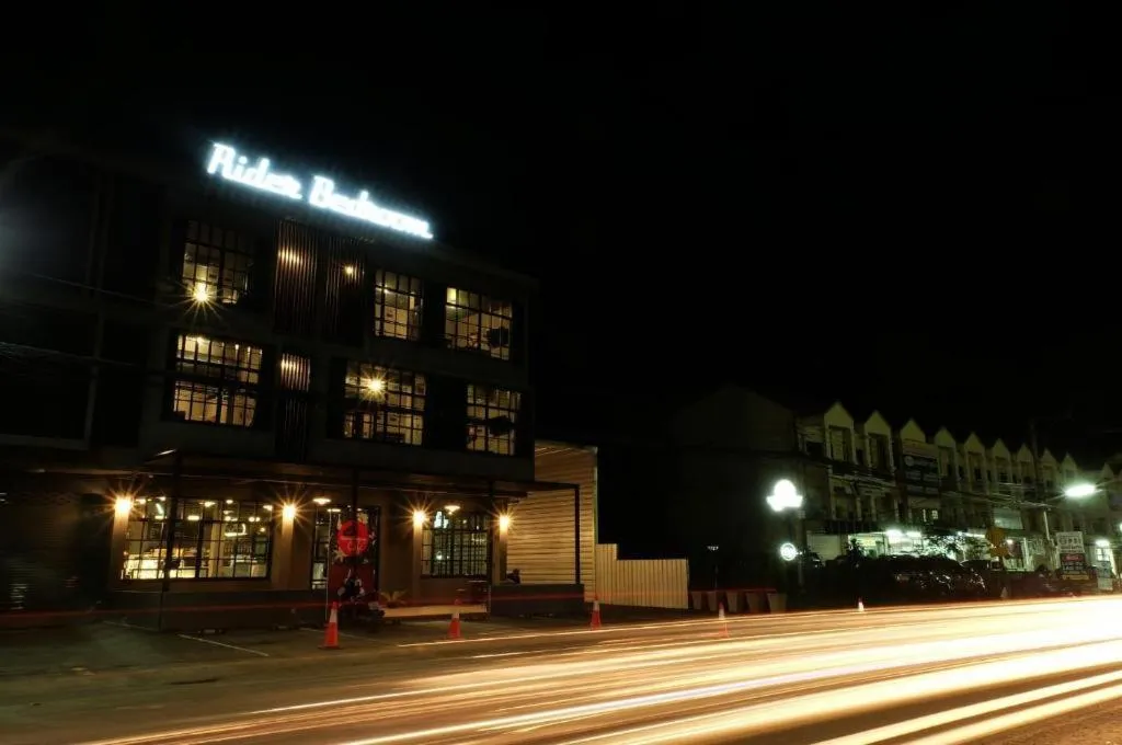 Rider bedroom hostel & cafe