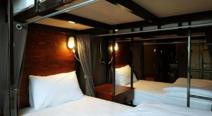 Bed in Rider bedroom hostel & cafe