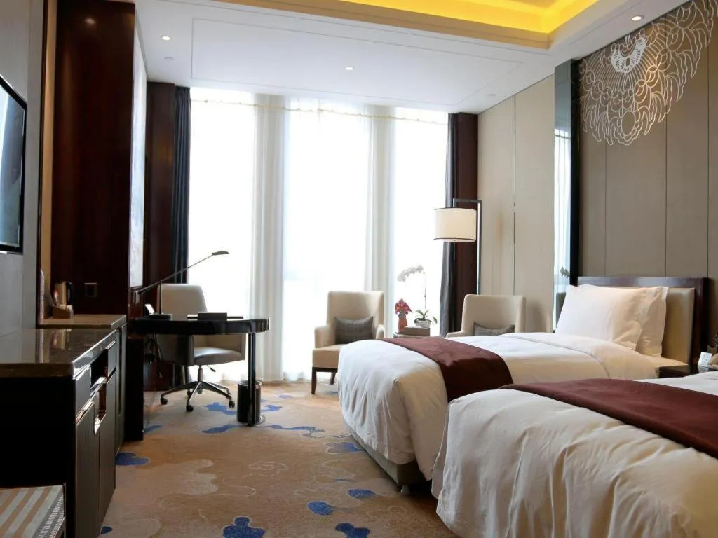 Bed in Beijing Grand Skylight International Hotel