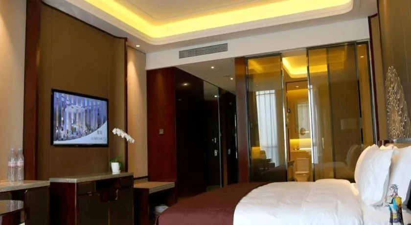 Bed in Beijing Grand Skylight International Hotel