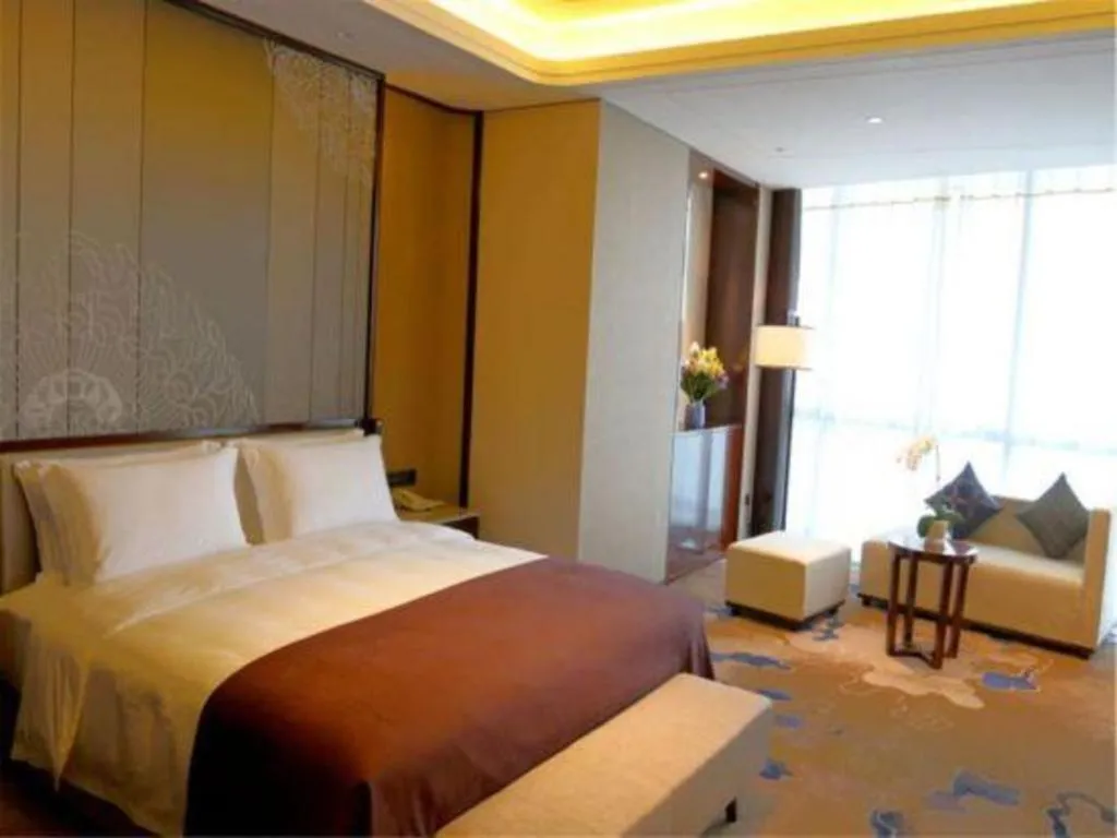 Bed in Beijing Grand Skylight International Hotel