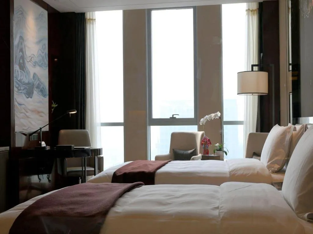 Bed in Beijing Grand Skylight International Hotel