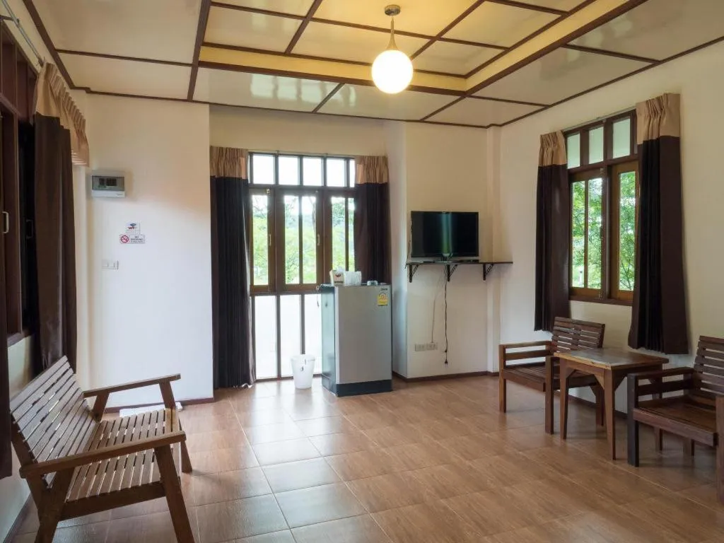 Khao Yai Country Hill Resort