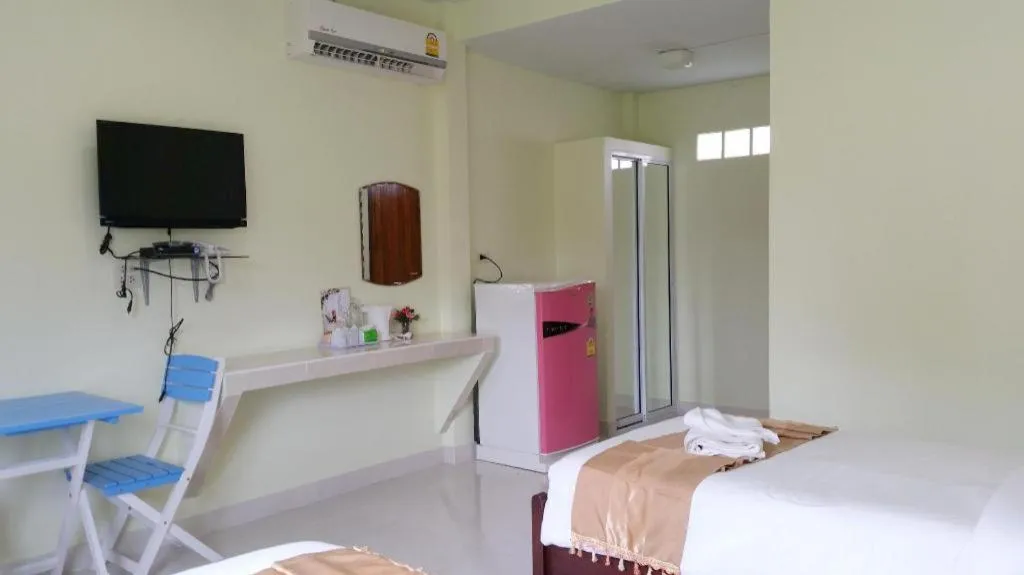 Bed in Tanaosri & Creekside Resort