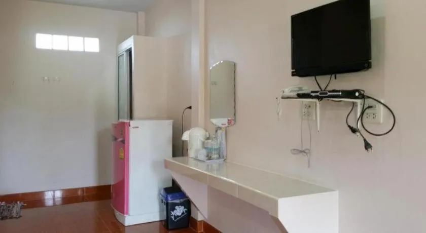 Tanaosri & Creekside Resort