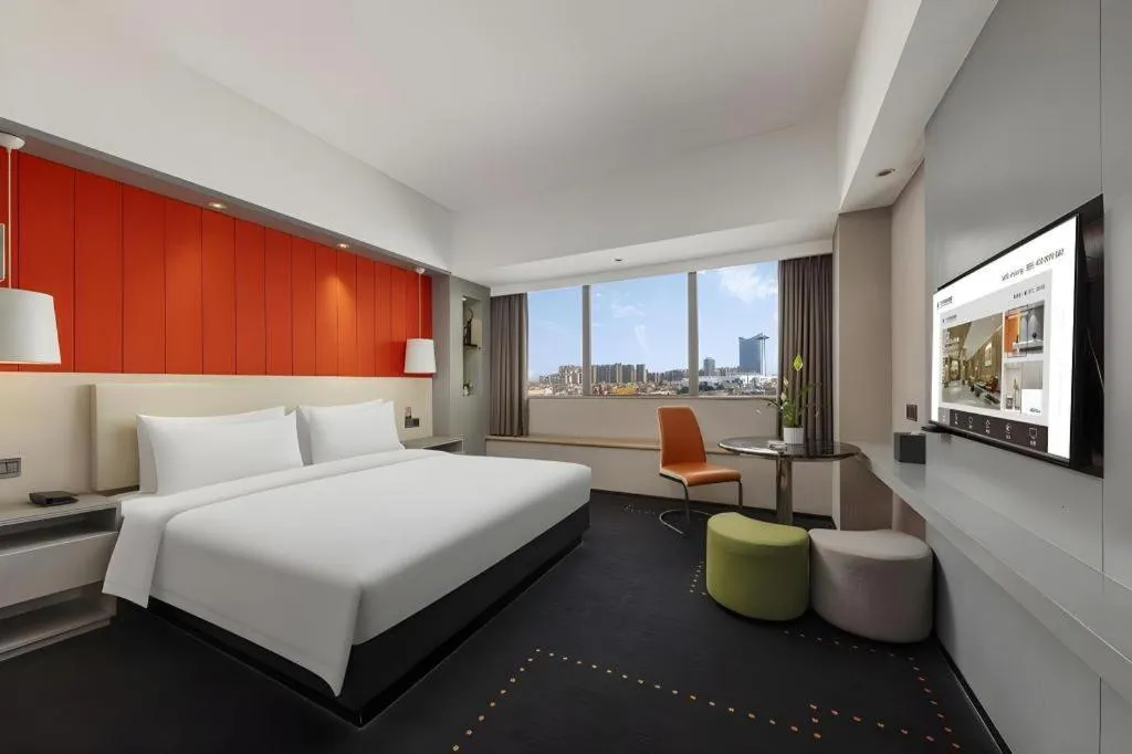 Bed in Aishang Hotel (Lecong Furniture Mall, Foshan)