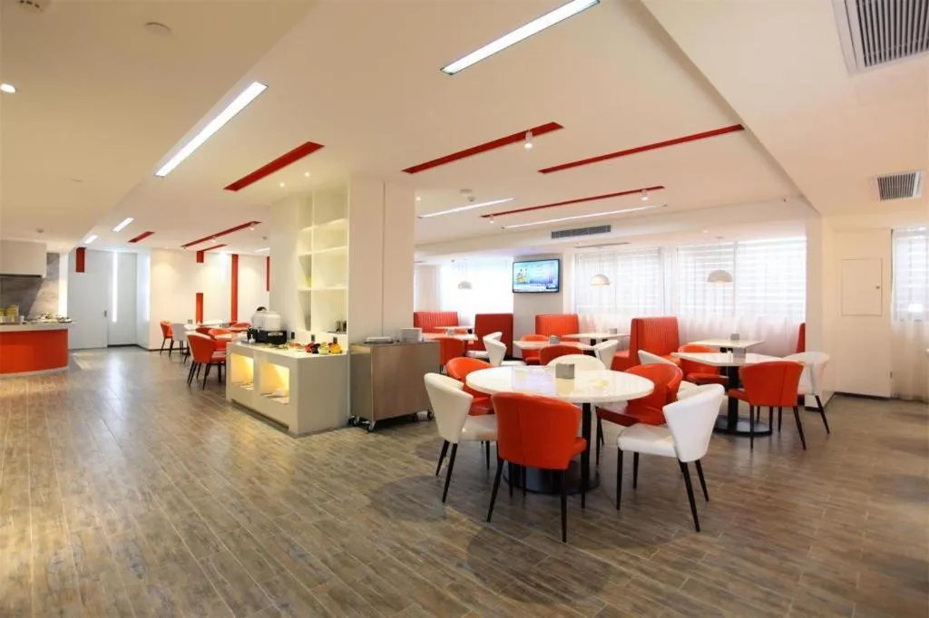 Aishang Hotel (Lecong Furniture Mall, Foshan)