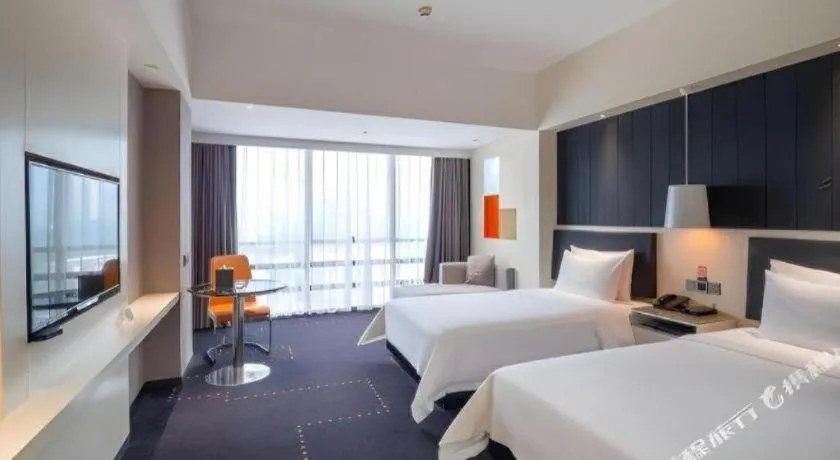 Bed in Aishang Hotel (Lecong Furniture Mall, Foshan)