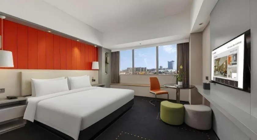 Bed in Aishang Hotel (Lecong Furniture Mall, Foshan)