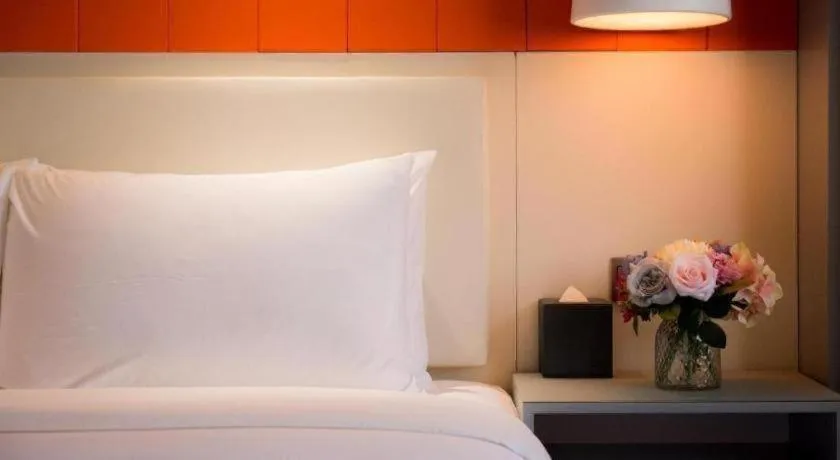 Bed in Aishang Hotel (Lecong Furniture Mall, Foshan)