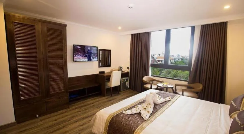 Bed in Grand Sea View Hotel