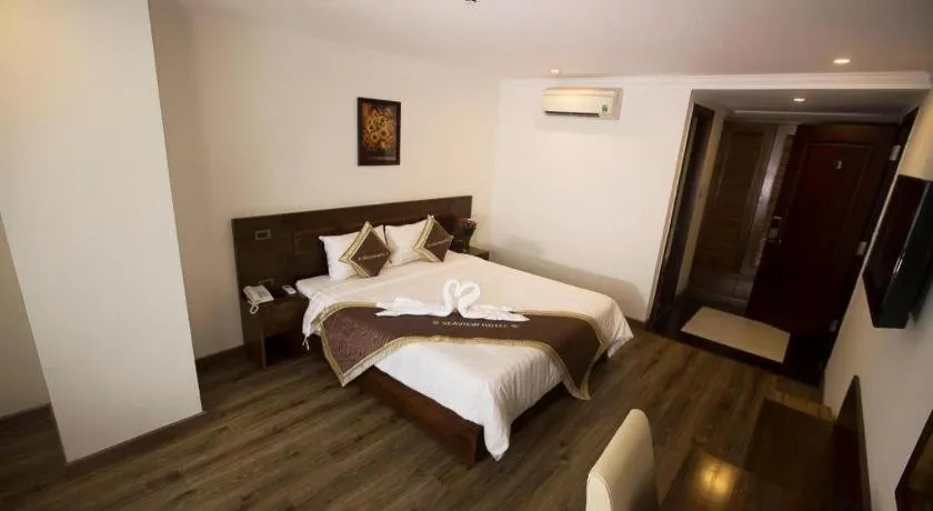 Bed in Grand Sea View Hotel