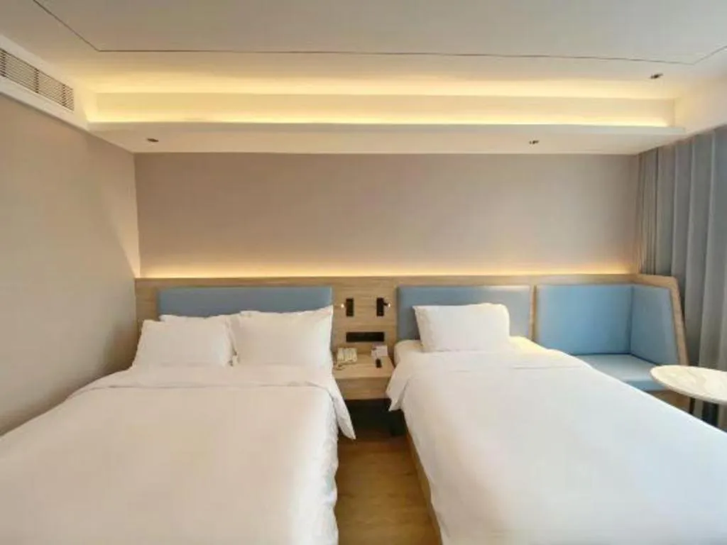 Bed in GreenTree Inn Hangzhou Linan Wanma Road Express Hotel