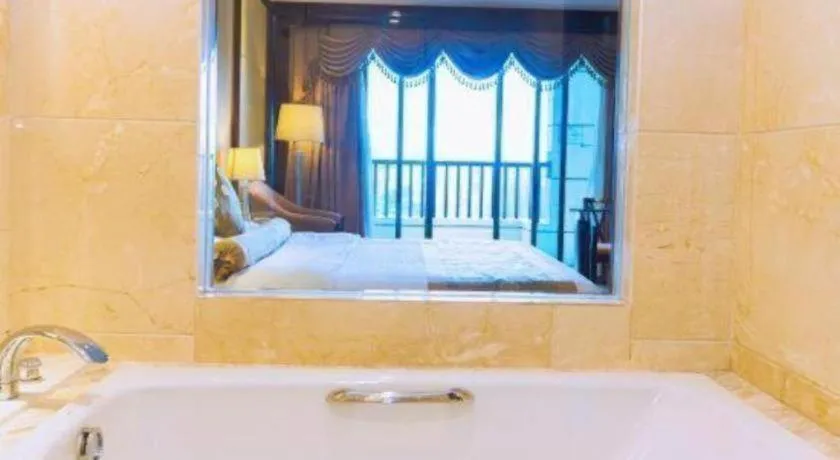 Bed in Taishan Bojue Hotel