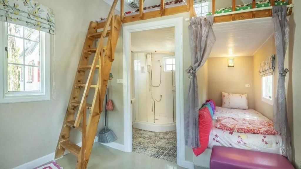 Bed in Greenview Resort