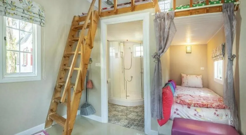 Bed in Greenview Resort