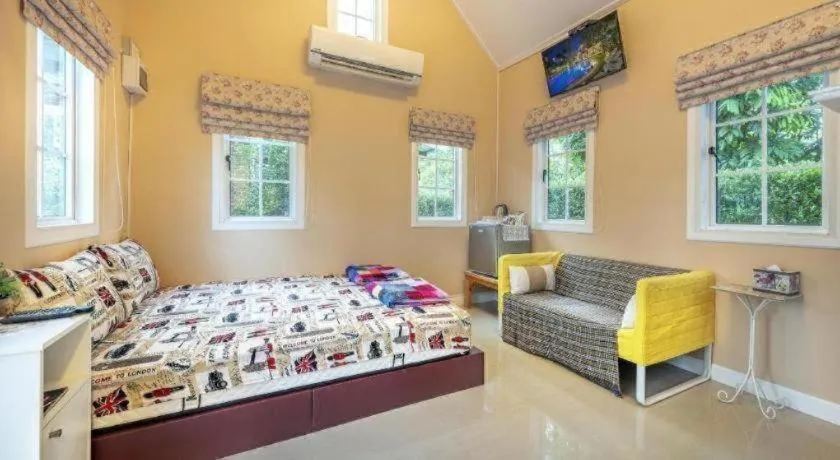 Bed in Greenview Resort