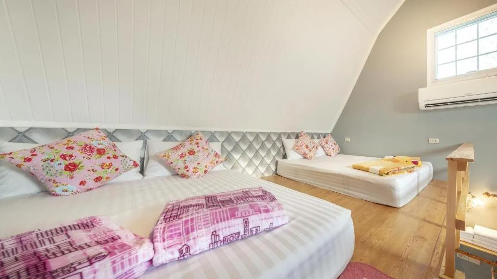 Bed in Greenview Resort