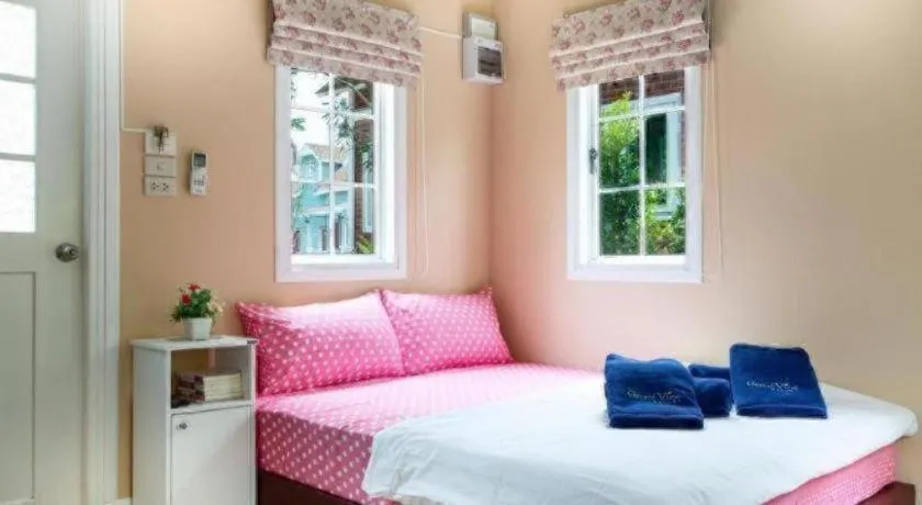 Bed in Greenview Resort