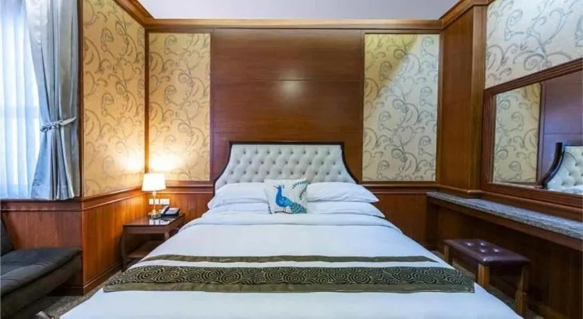 Bed in Nartsiri Hotel