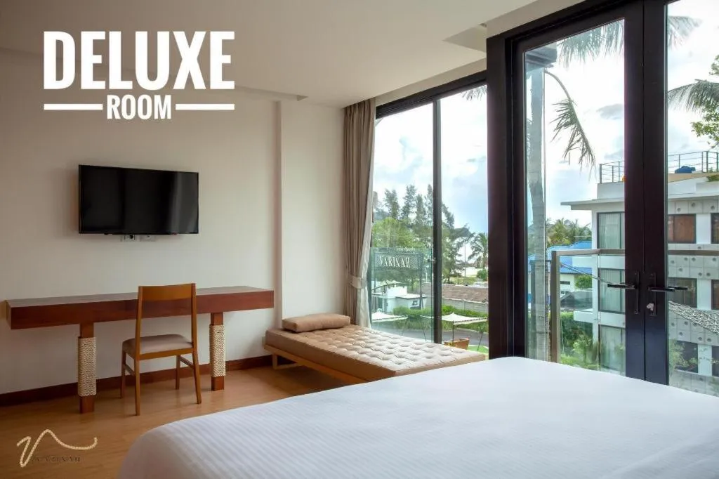 Bed in Varinah Resort