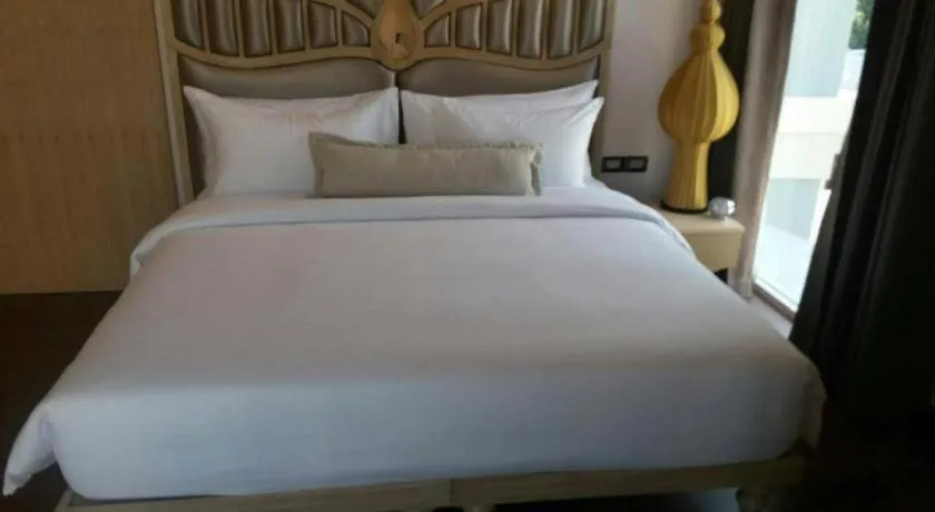 Bed in Baisirimaya Hotel