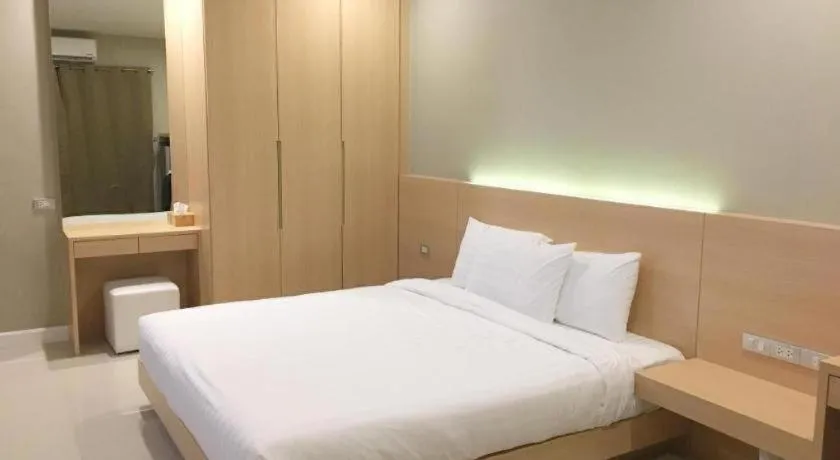 Bed in M-one Residence